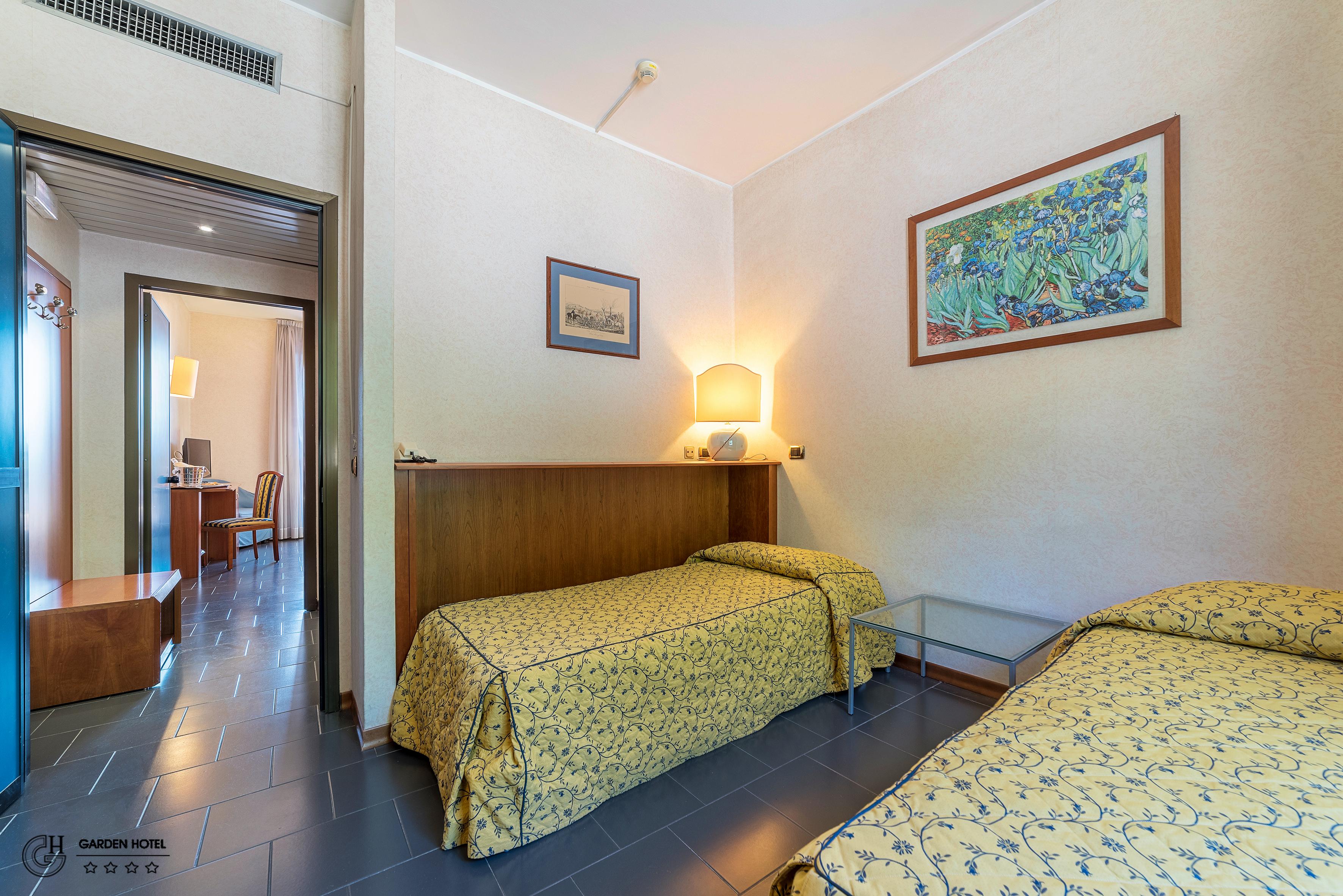 Hotel Garden Terni Esterno foto
