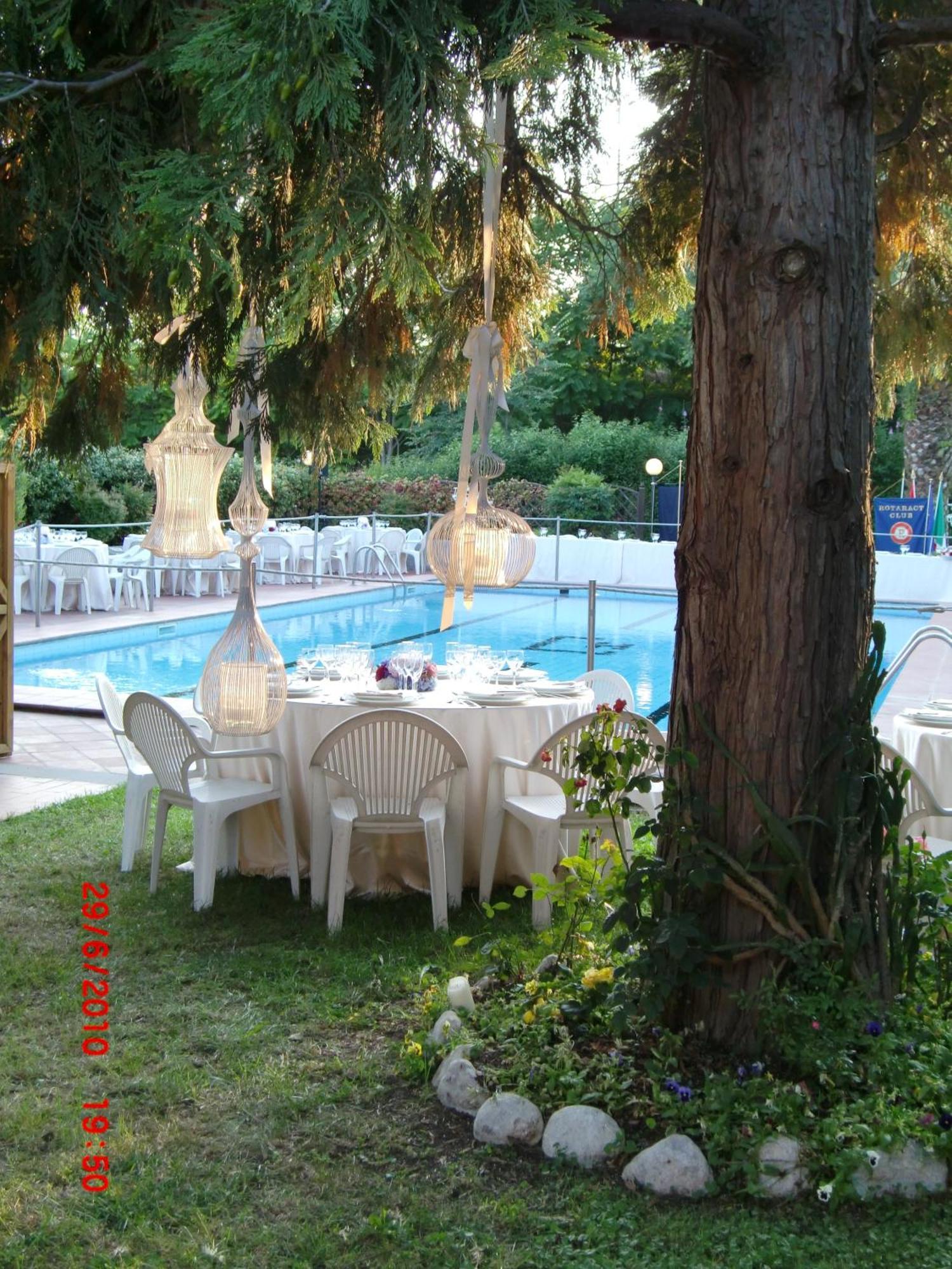 Hotel Garden Terni Esterno foto