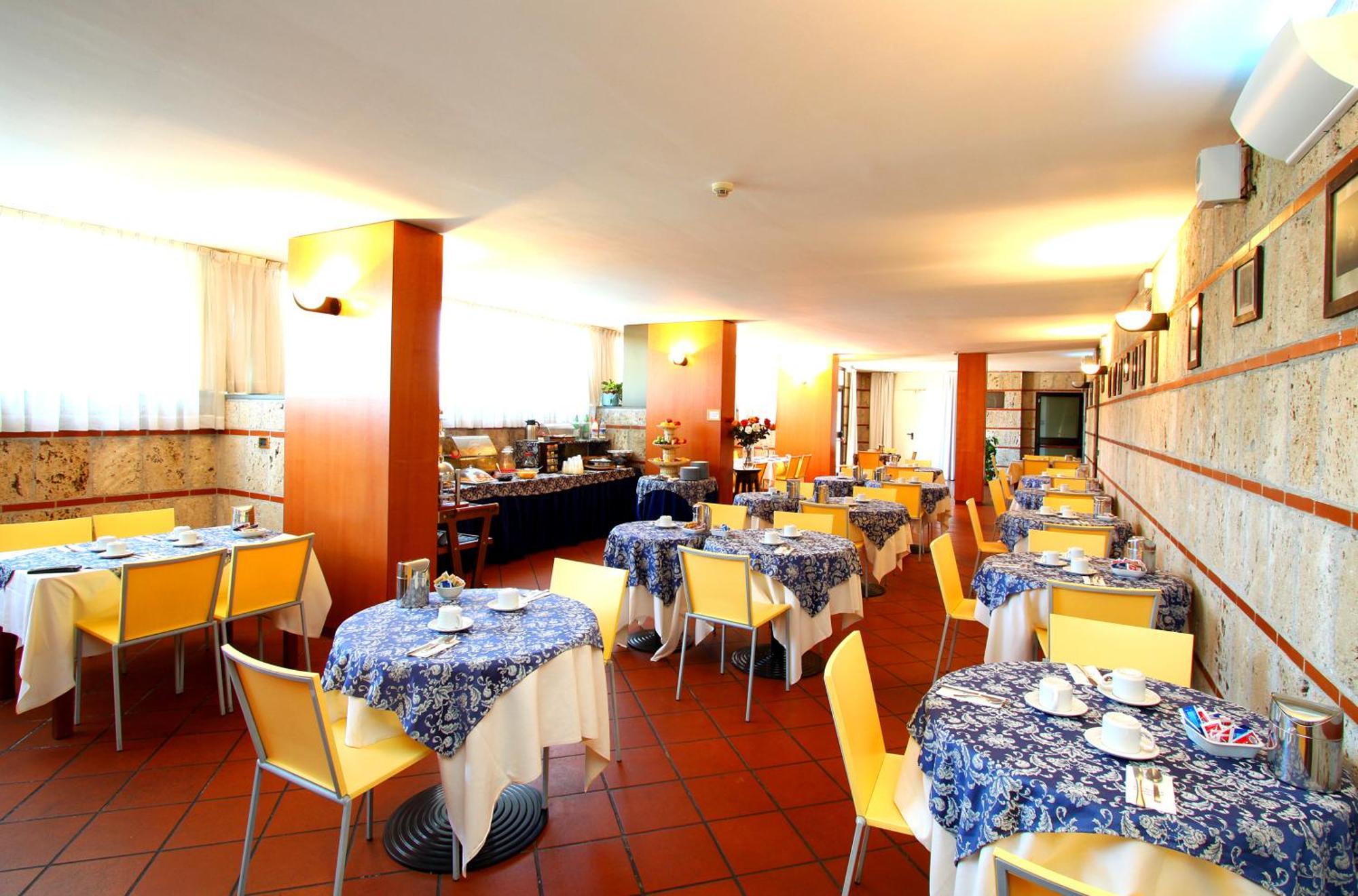 Hotel Garden Terni Esterno foto