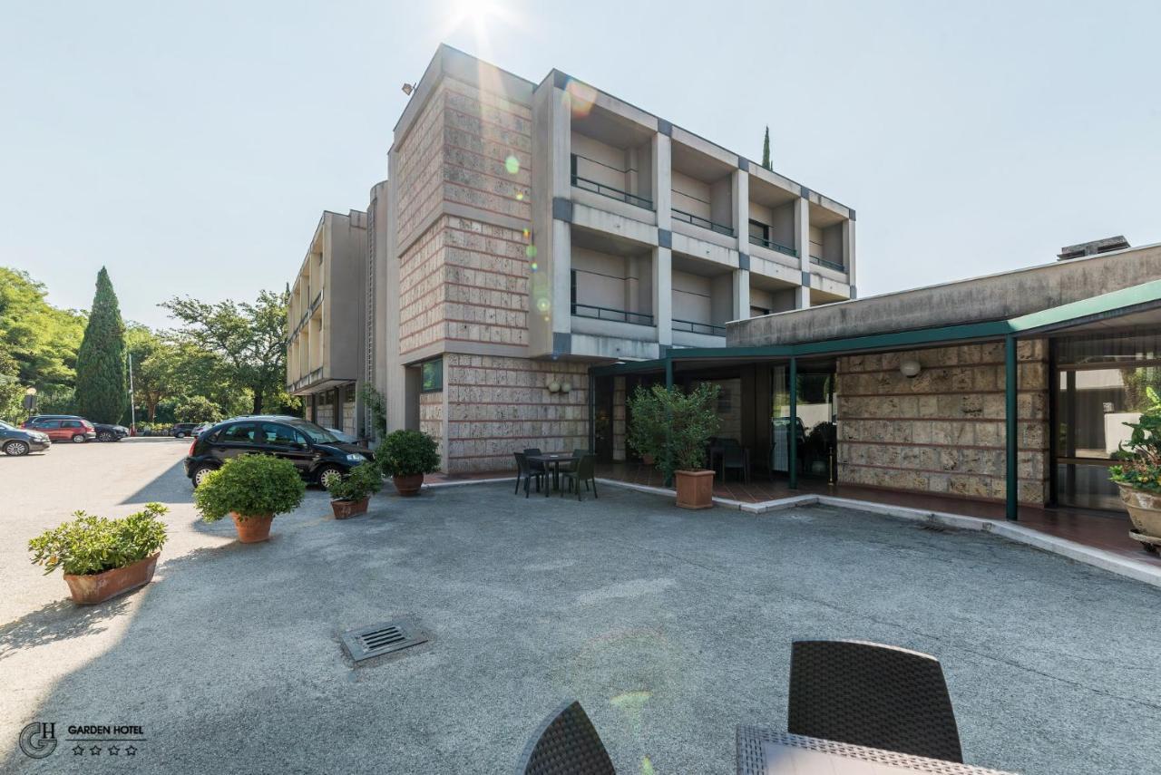 Hotel Garden Terni Esterno foto